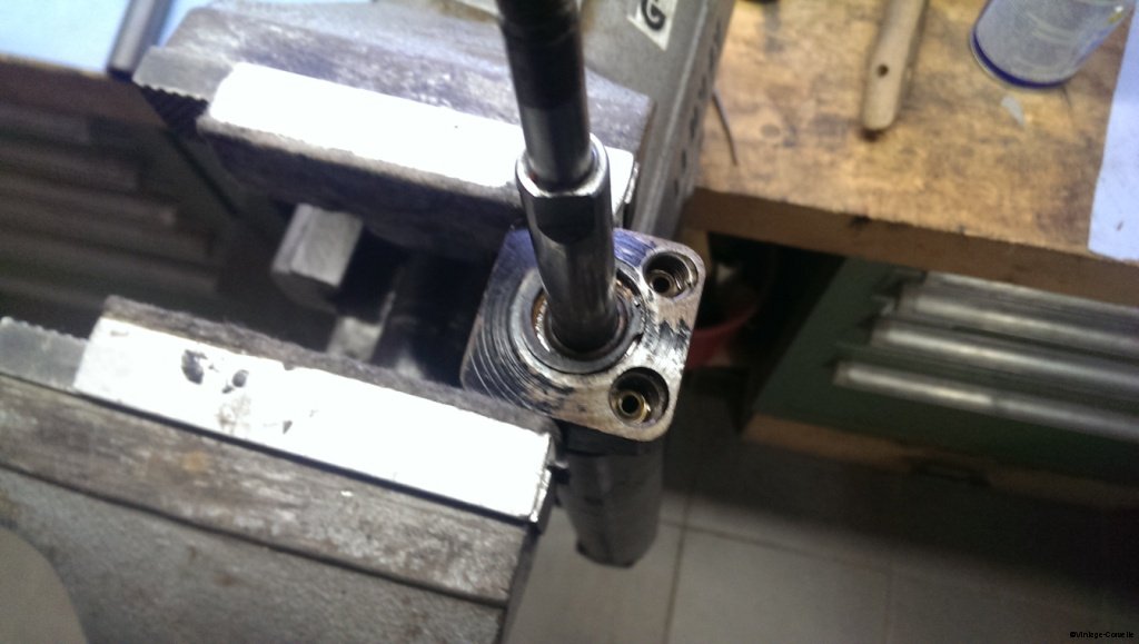 power_steering_cylinder_rebuild_3